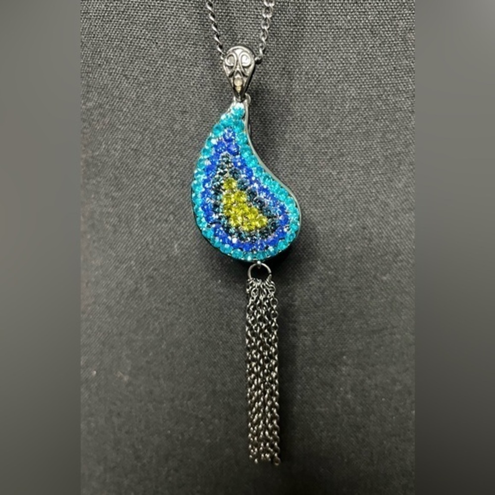 Rare CZ paisley design pendant  necklace. Chain length- 18”(excluding pendant).